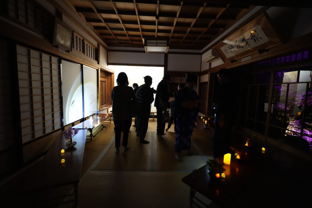 サクラテック株式会社 ワイヤーアート展示